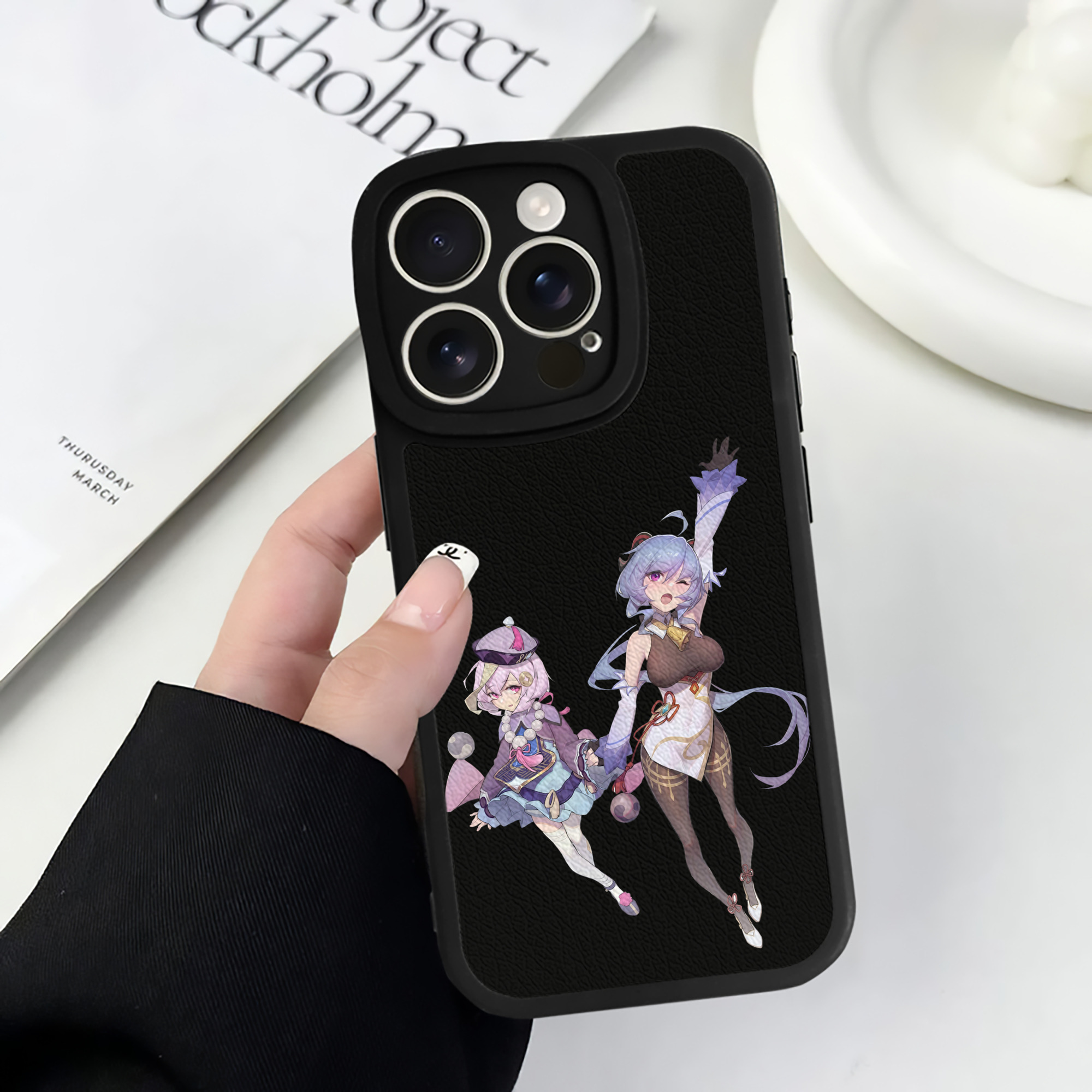 げんし神 七七 なな  genshin Nana 【iPhone 16シリーズ対応】シリコンスマホケース（レザー調） 材質：シリコン